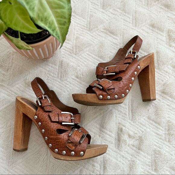 BCBGMaxazria Brown Leather Buckle Strap Wooden Platform Sandals - Picture 1 of 11